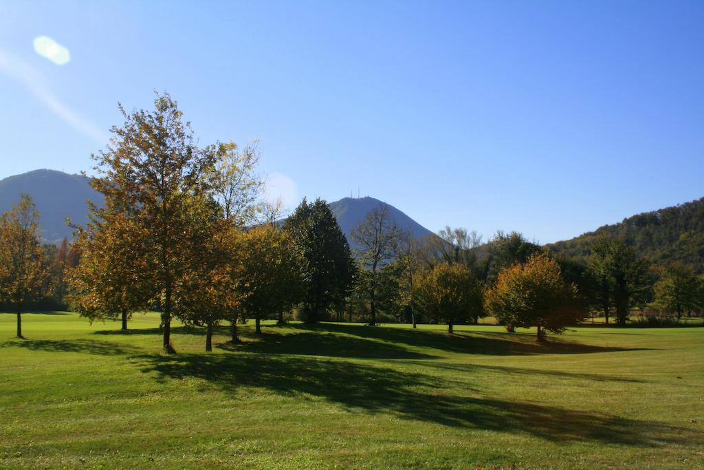 Frassanelle Aparthotel Rovolon Bagian luar foto
