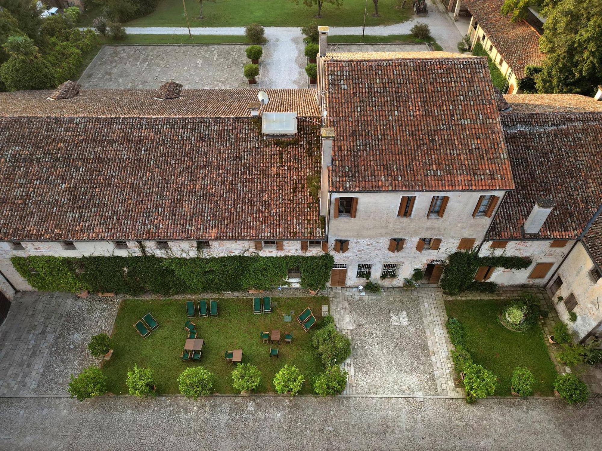 Frassanelle Aparthotel Rovolon Bagian luar foto