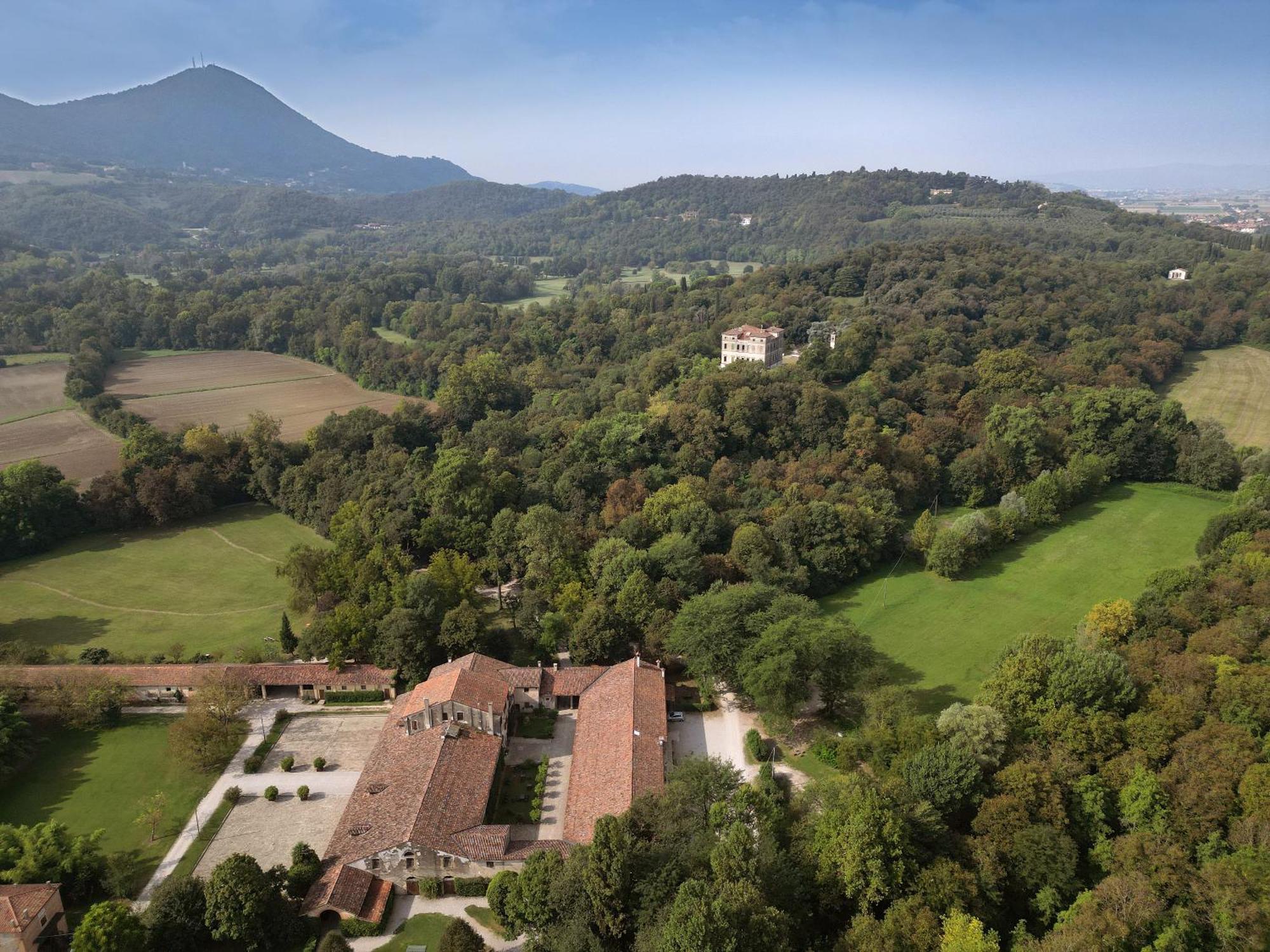 Frassanelle Aparthotel Rovolon Bagian luar foto